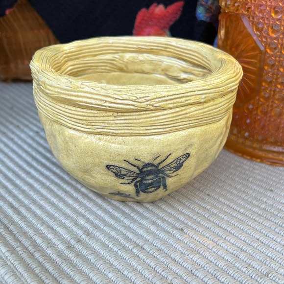 Bees on a Small Yellow Pottery Sauce or Snack Bowl - Picture 8 of 9